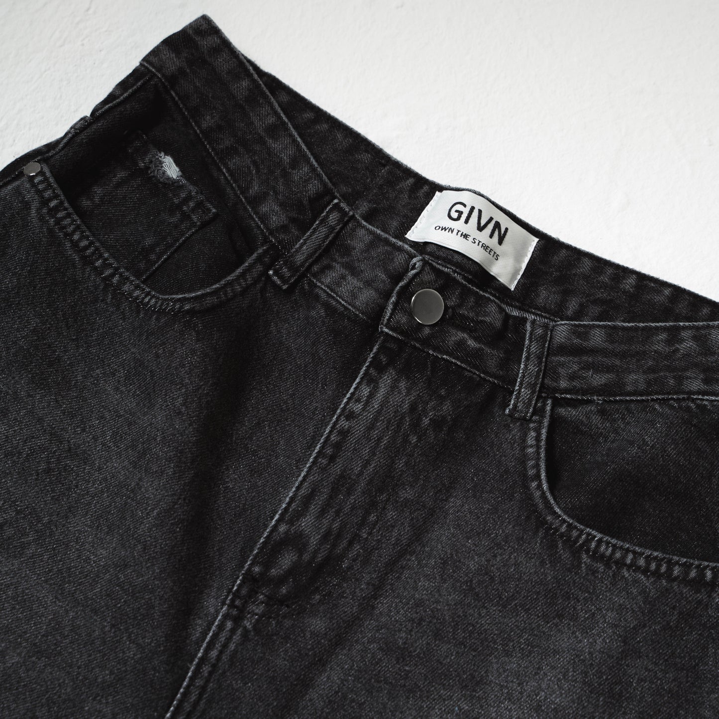 The Noir Street Strides Jeans